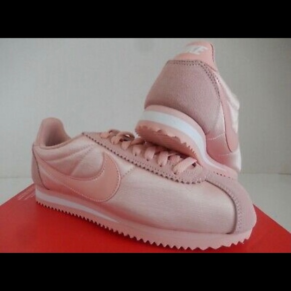 coral nike cortez